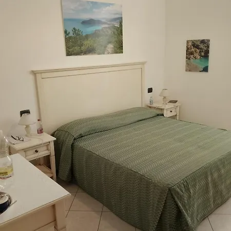 Ca' Del Golfo Guest house *
